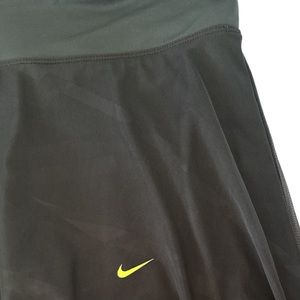 SOLD Nike Dri-Fit Flouncy Tennis Skirt Worn by Maria Sharapova Women’s Size M